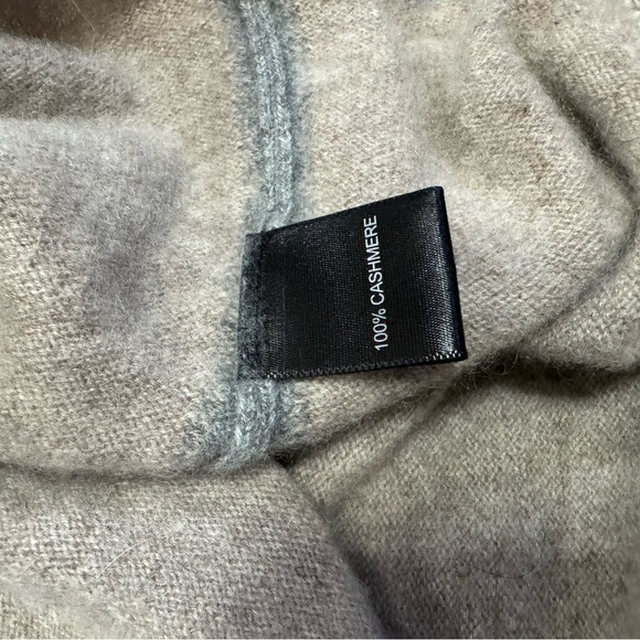 Quinn Women's Heather Brown Long Sleeve/Sweater with Gray Accent, 100% Cashmere - Picture 10 of 11